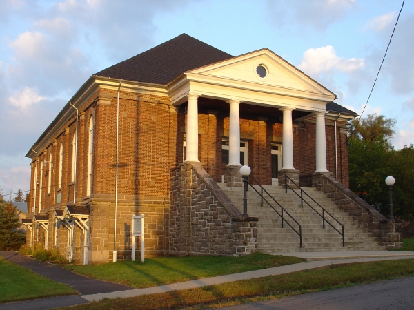 Russell Town Hall